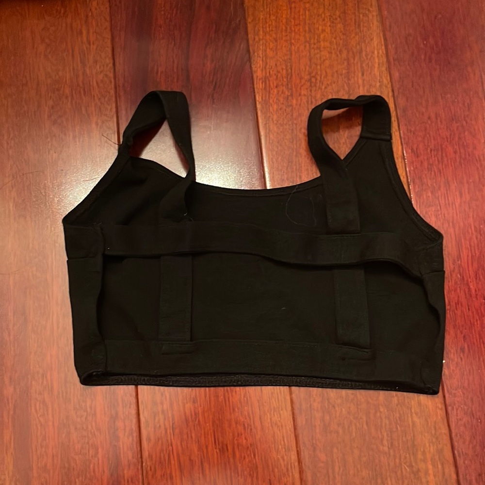 Brandy Melville Crop top with Caged back